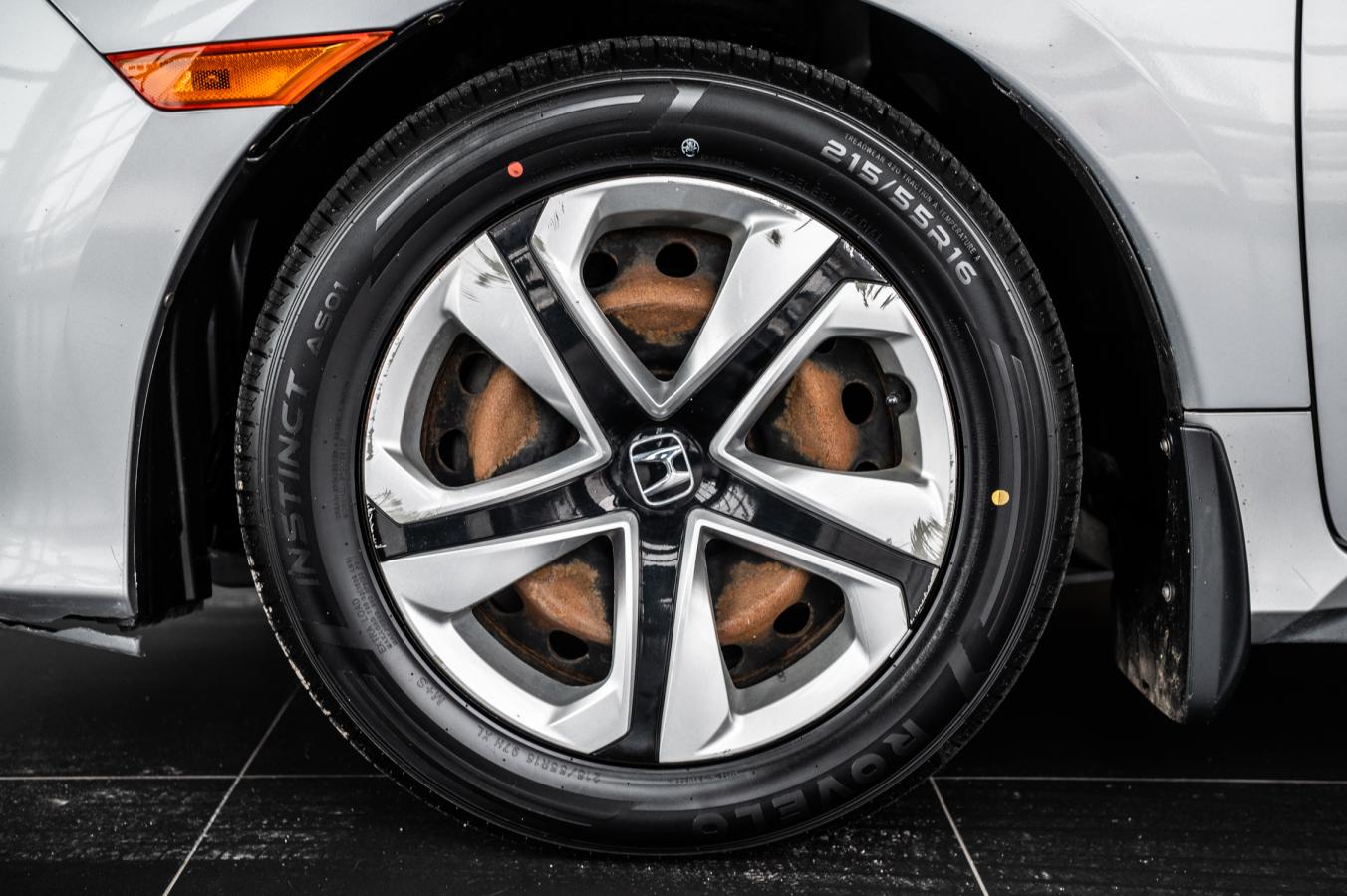 2016 Honda Civic - Image 5