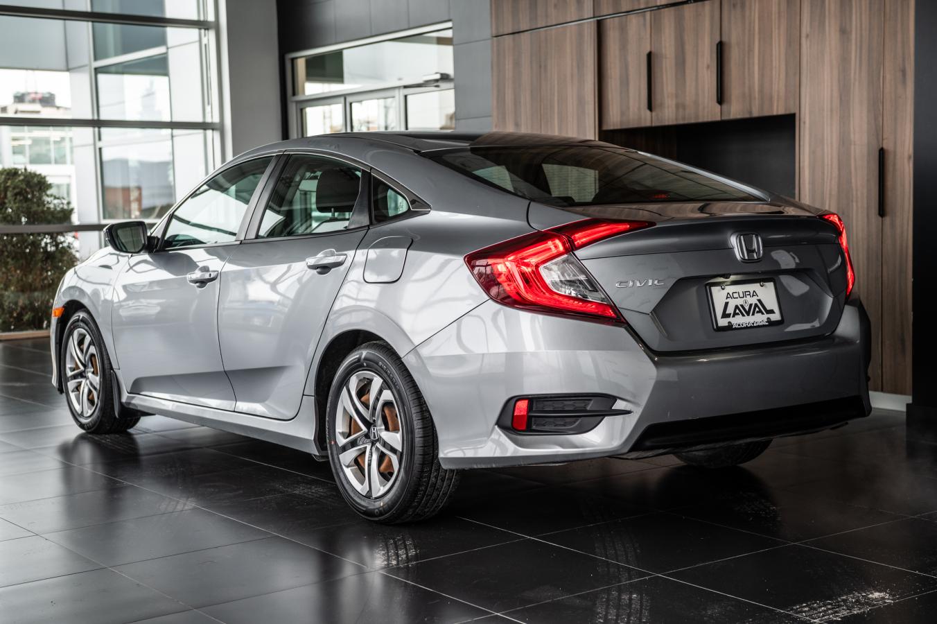 2016 Honda Civic - Image 6