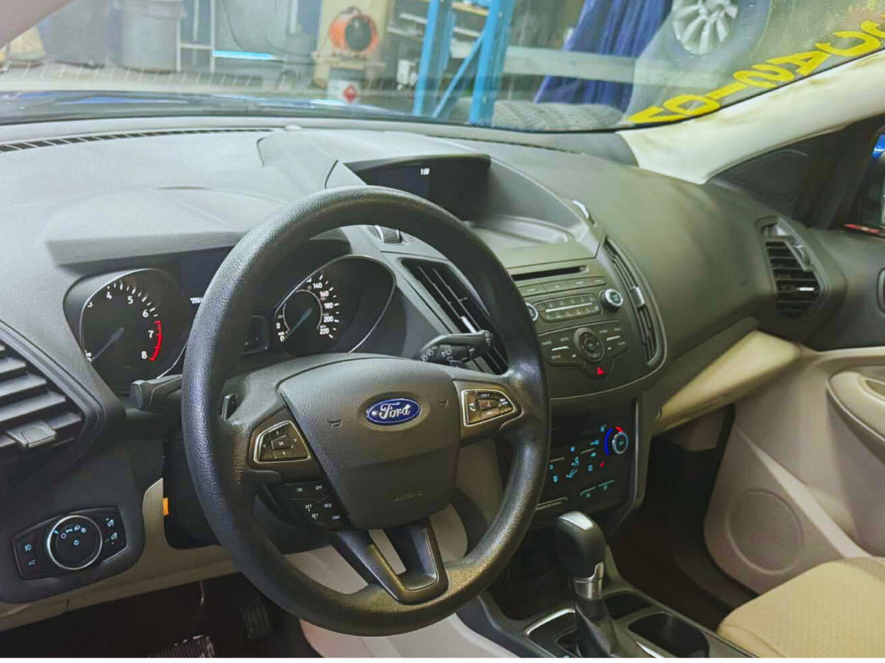 2017 Ford Escape - Image 11