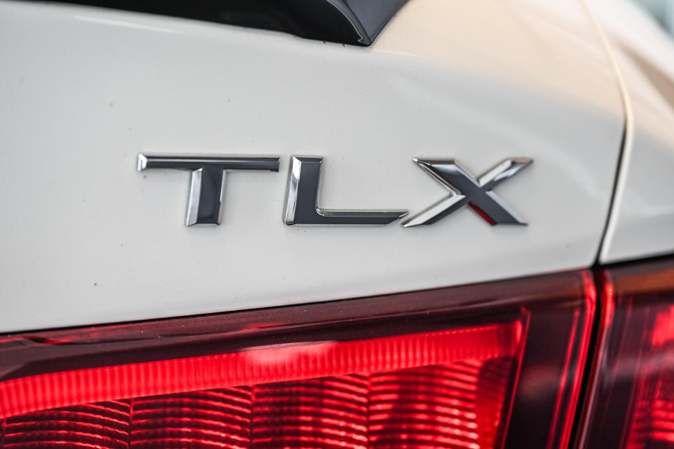 2019 Acura TLX - Image 8