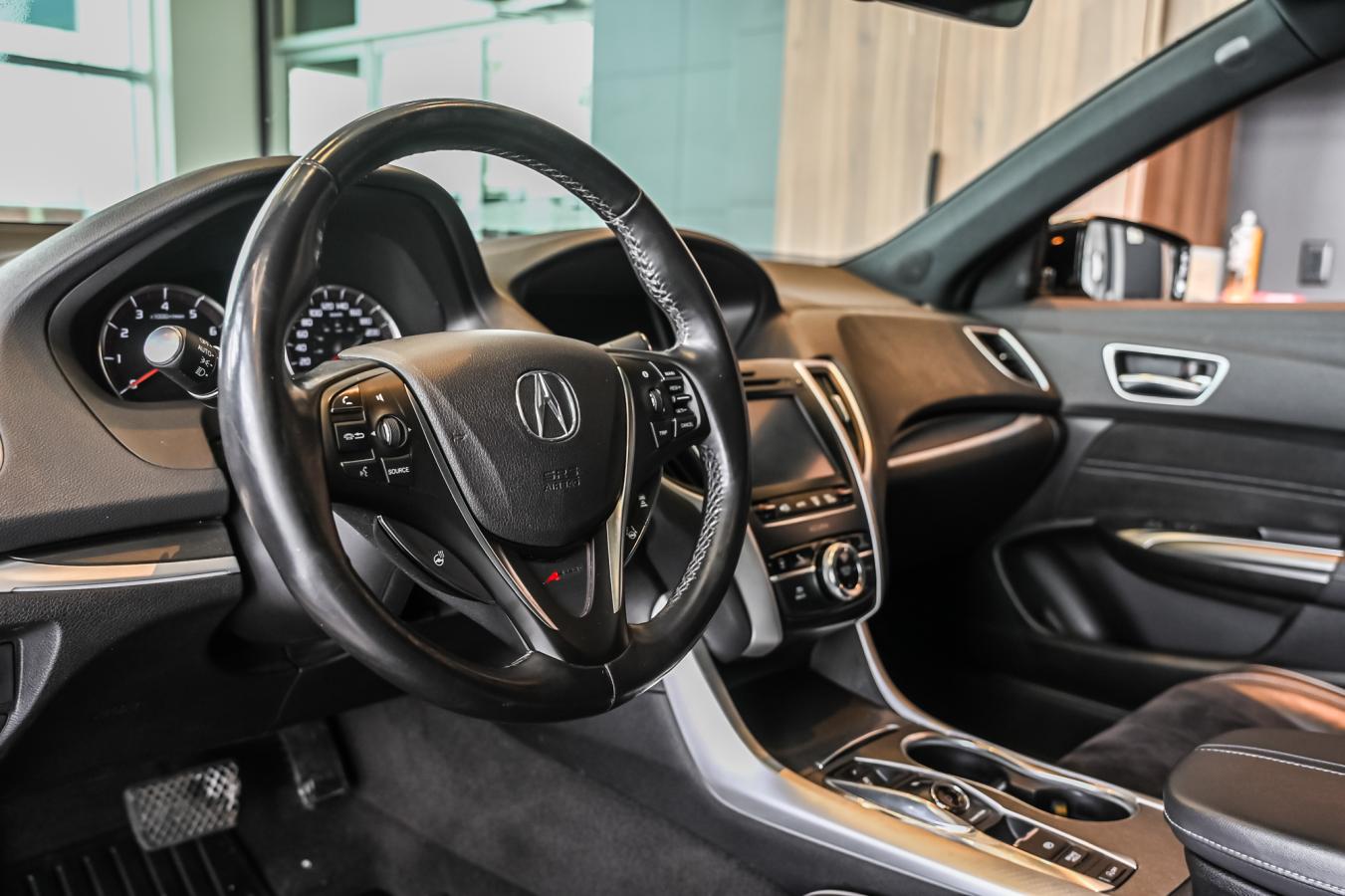 2019 Acura TLX - Image 10