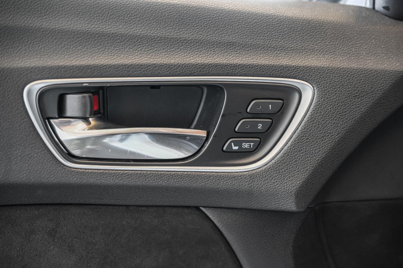 2019 Acura TLX - Image 11