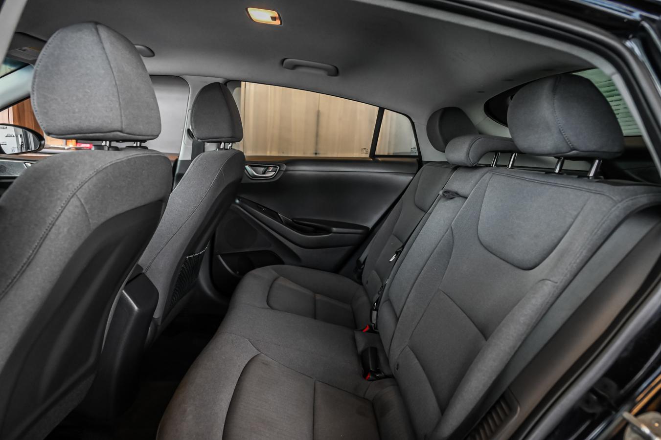 2020 Hyundai IONIQ Hybrid - Image 39