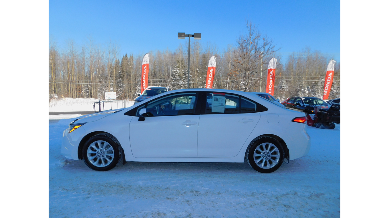 2021 Toyota Corolla - Image 9