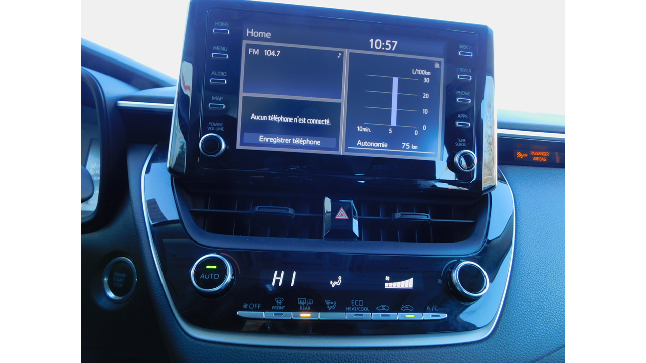 2021 Toyota Corolla - Image 23