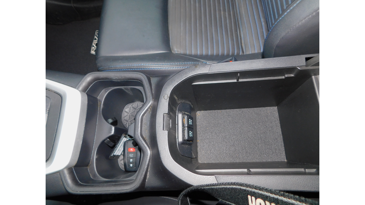 2019 Toyota RAV4 - Image 28