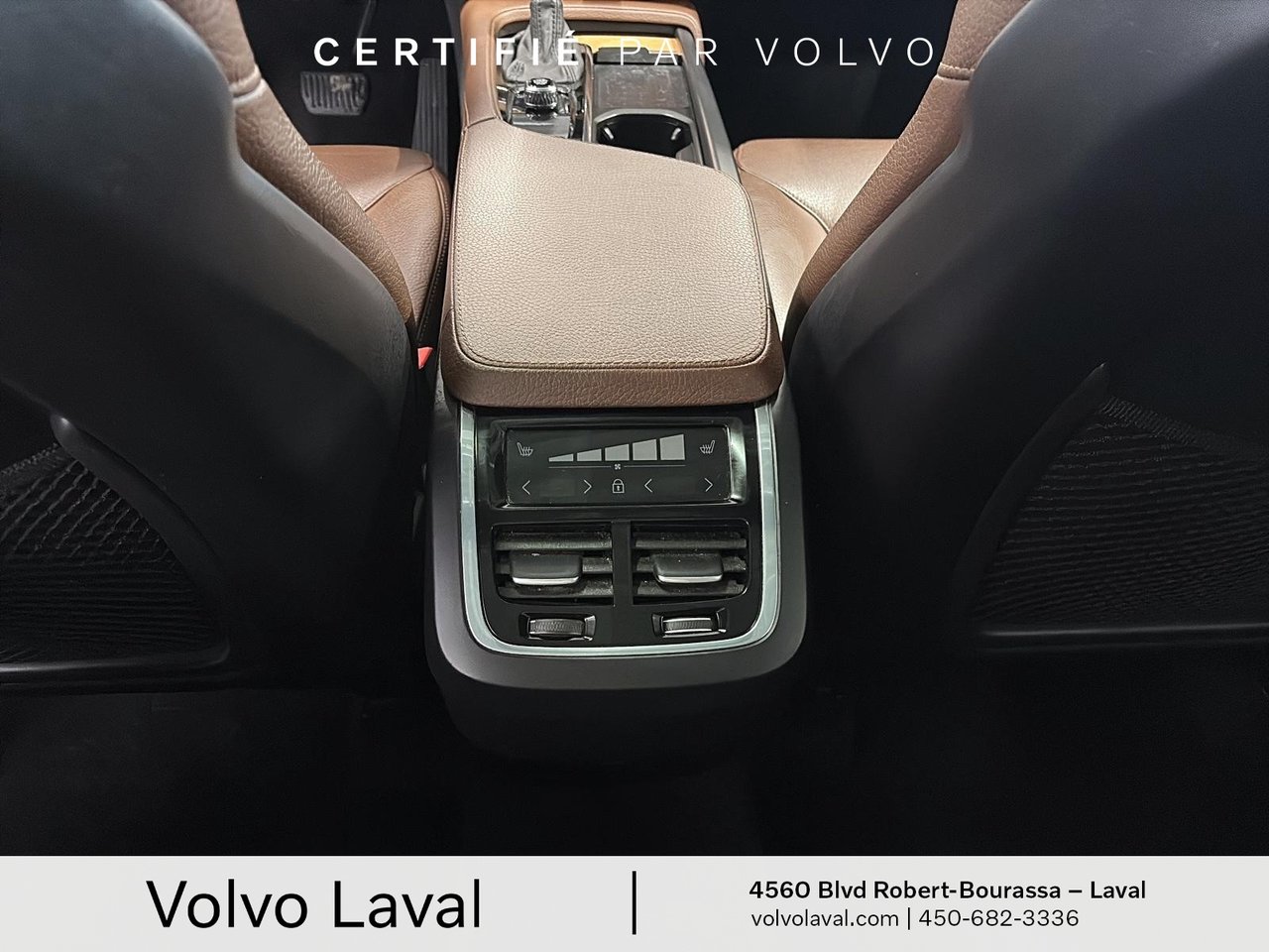 2022 Volvo XC90 - Image 10