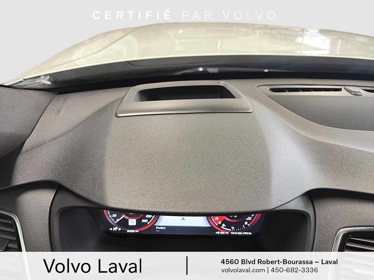 2022 Volvo XC90 - Image 21