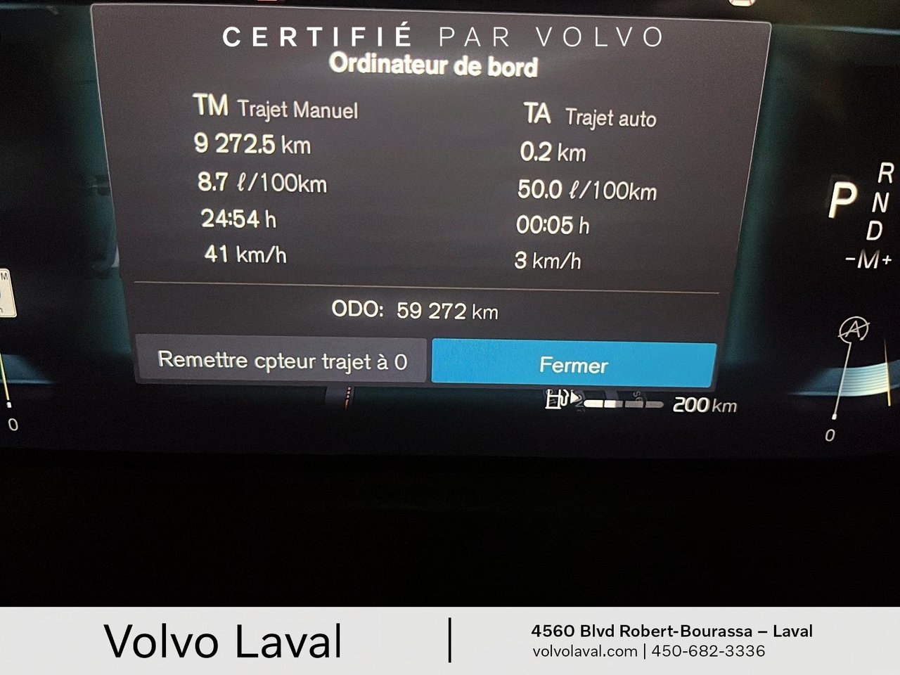 2023 Volvo XC40 - Image 12