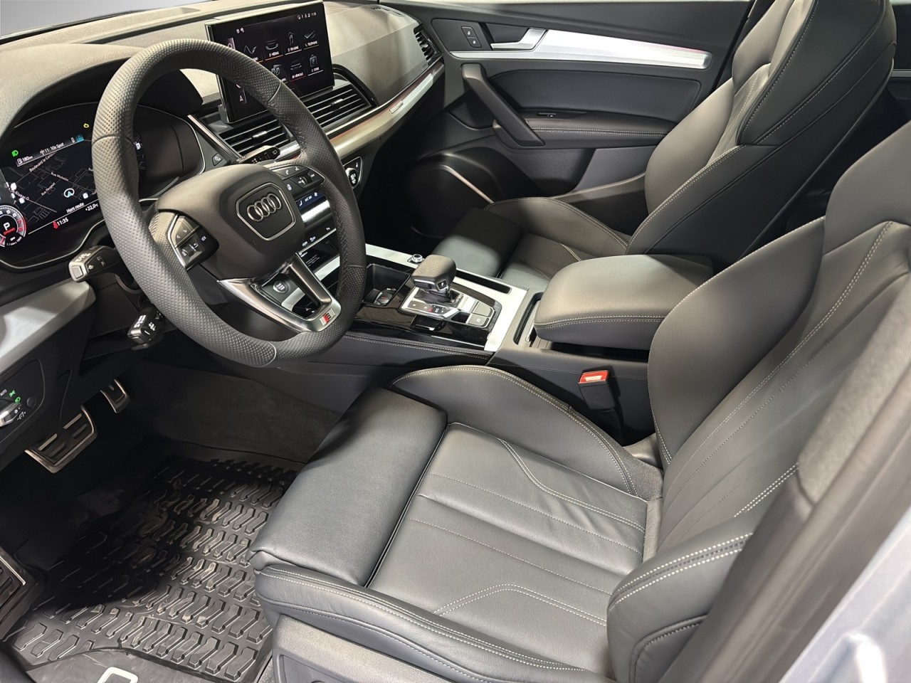 2025 Audi Q5 - Image 7