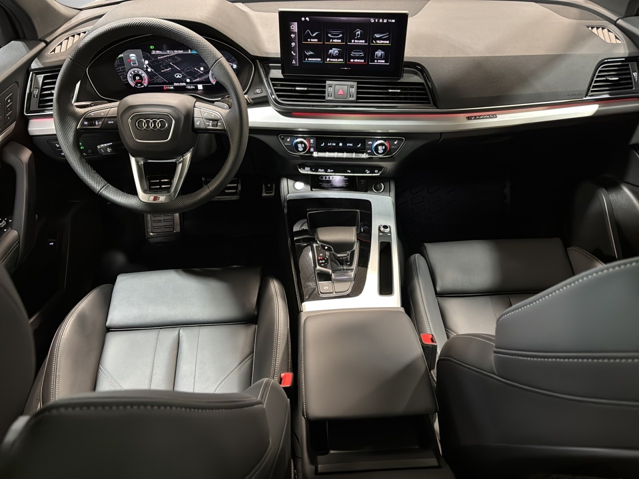 2025 Audi Q5 - Image 12