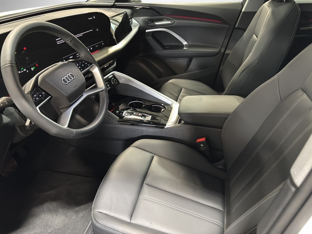 2025 Audi Q5 - Image 7