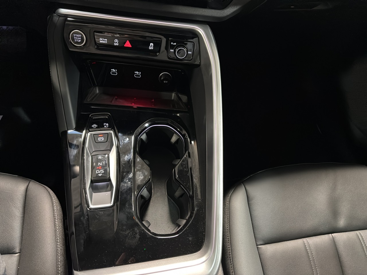 2025 Audi Q5 - Image 15