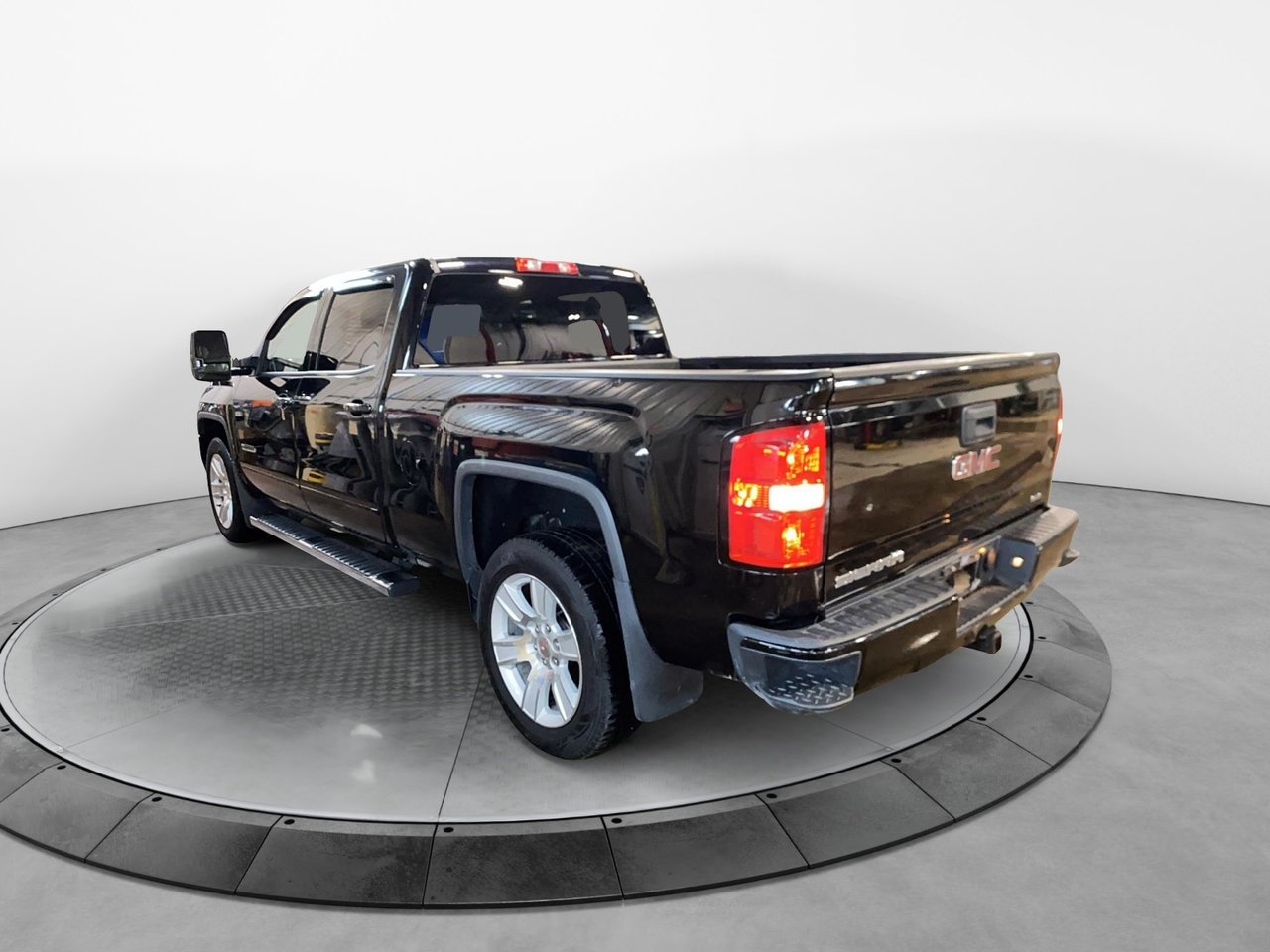 2017 GMC Sierra 1500 - Image 5