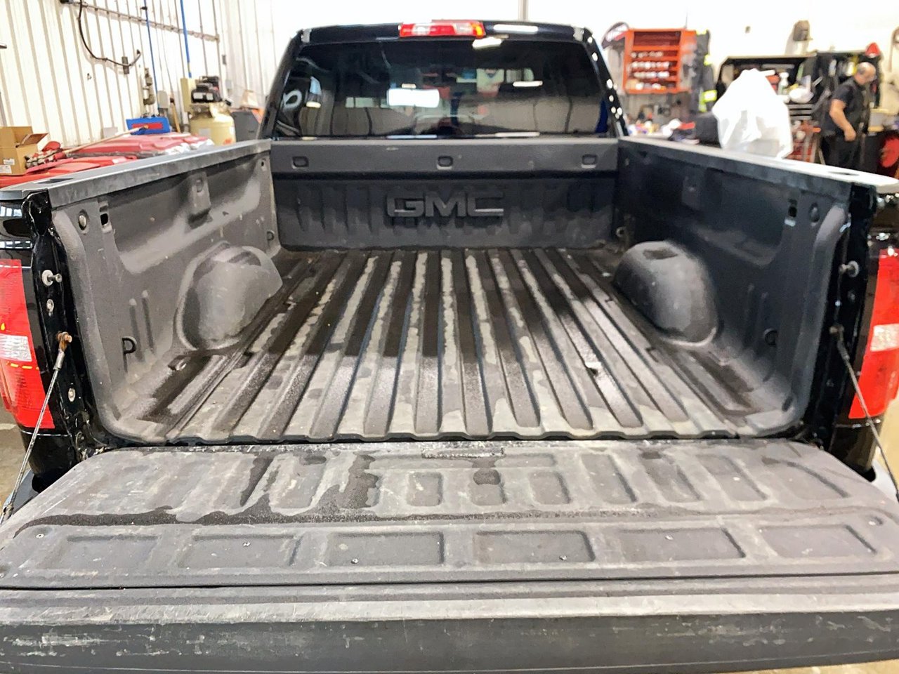 2017 GMC Sierra 1500 - Image 6