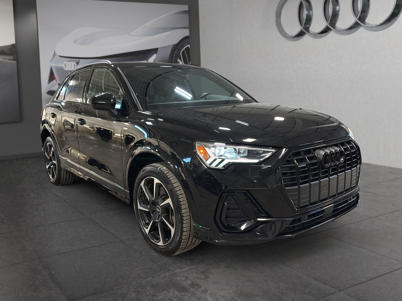2022 Audi Q3