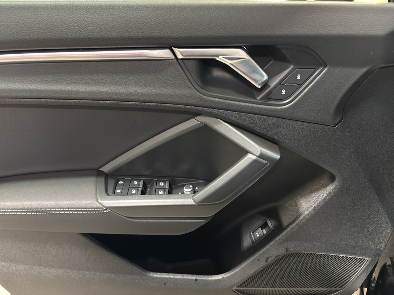 2022 Audi Q3 - Image 9