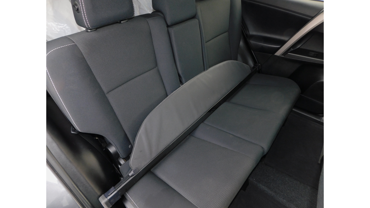 2017 Toyota RAV4 - Image 15