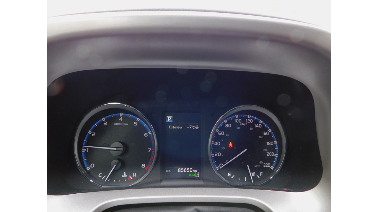 2017 Toyota RAV4 - Image 23