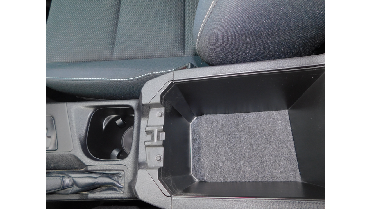 2017 Toyota RAV4 - Image 27