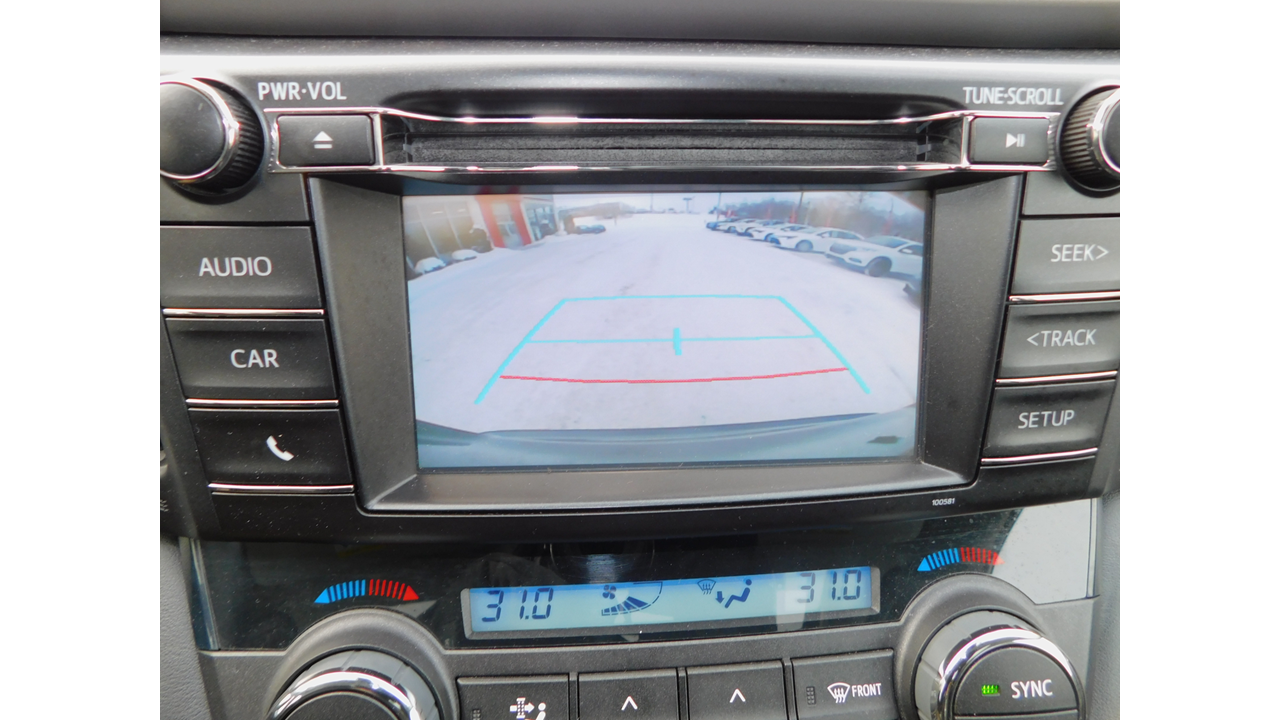 2017 Toyota RAV4 - Image 29