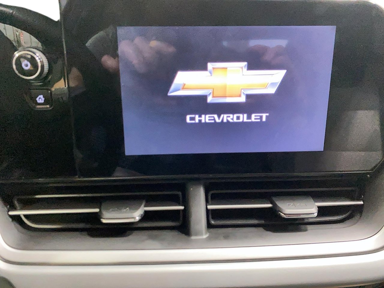 2024 Chevrolet Trax - Image 19