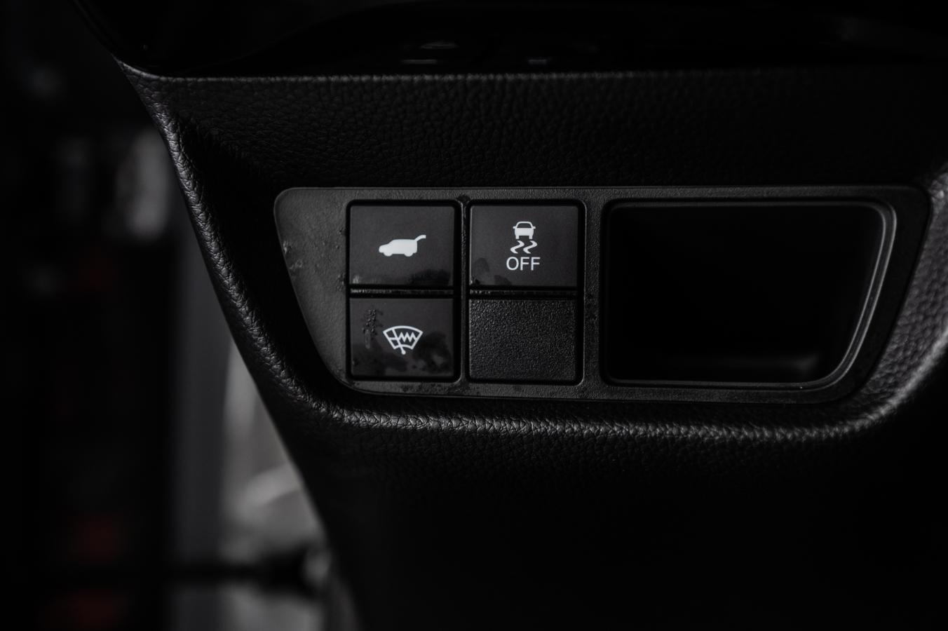 2025 Acura ADX - Image 17