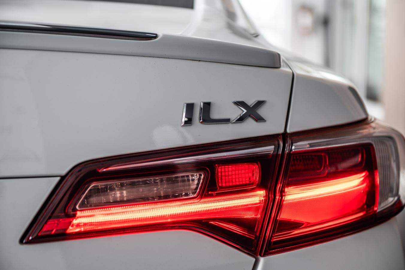 2018 Acura ILX - Image 28