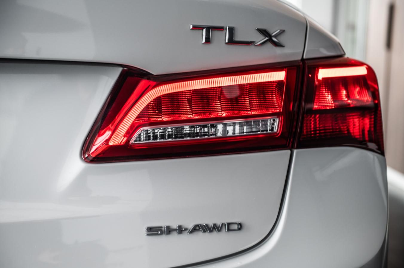 2019 Acura TLX - Image 9
