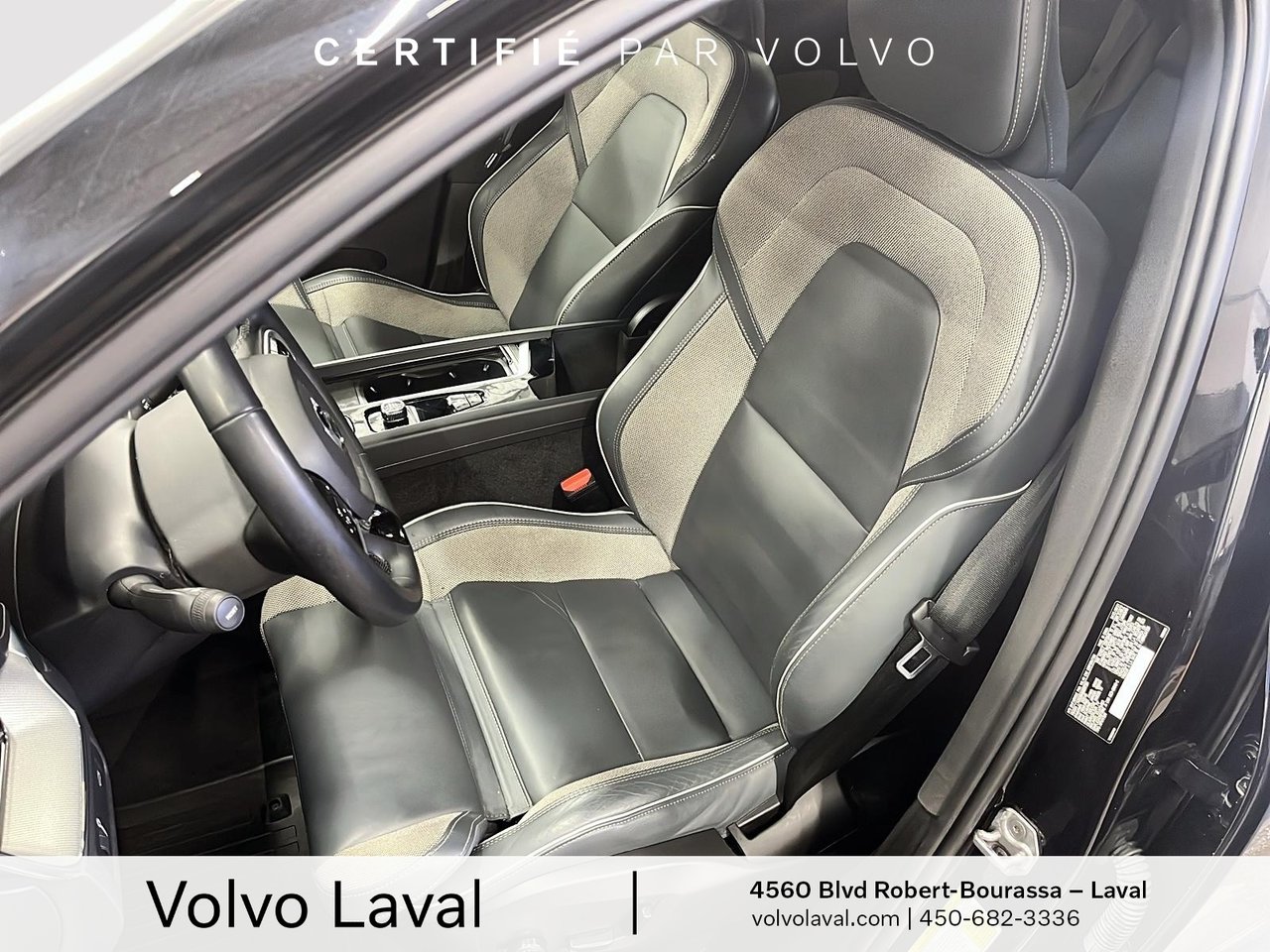 2022 Volvo XC60 - Image 9