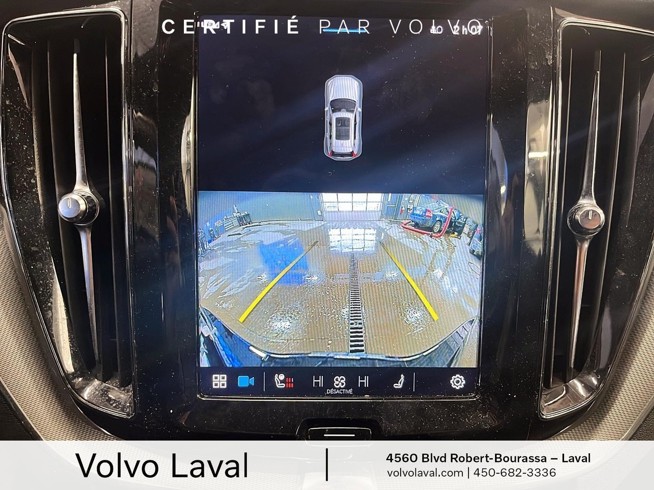 2022 Volvo XC60 - Image 18