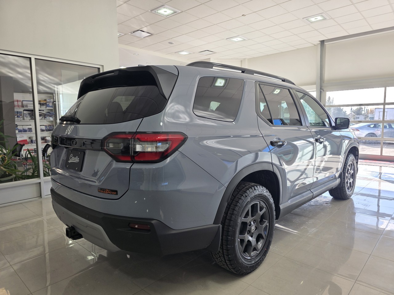 2025 Honda Pilot - Image 8