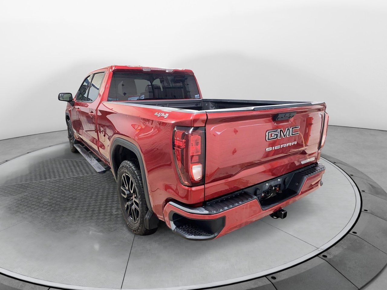 2023 GMC Sierra 1500 - Image 2