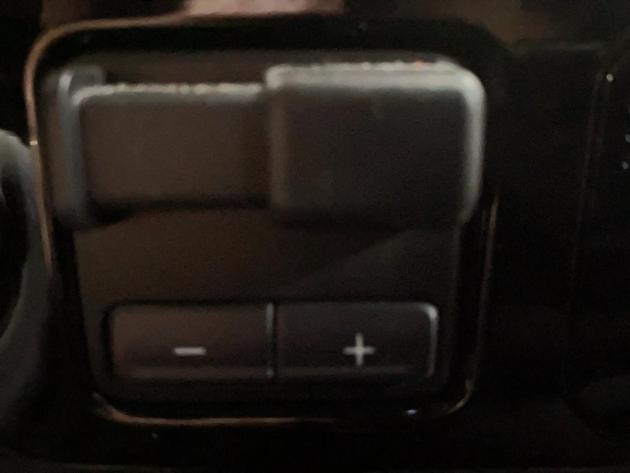 2023 GMC Sierra 1500 - Image 18