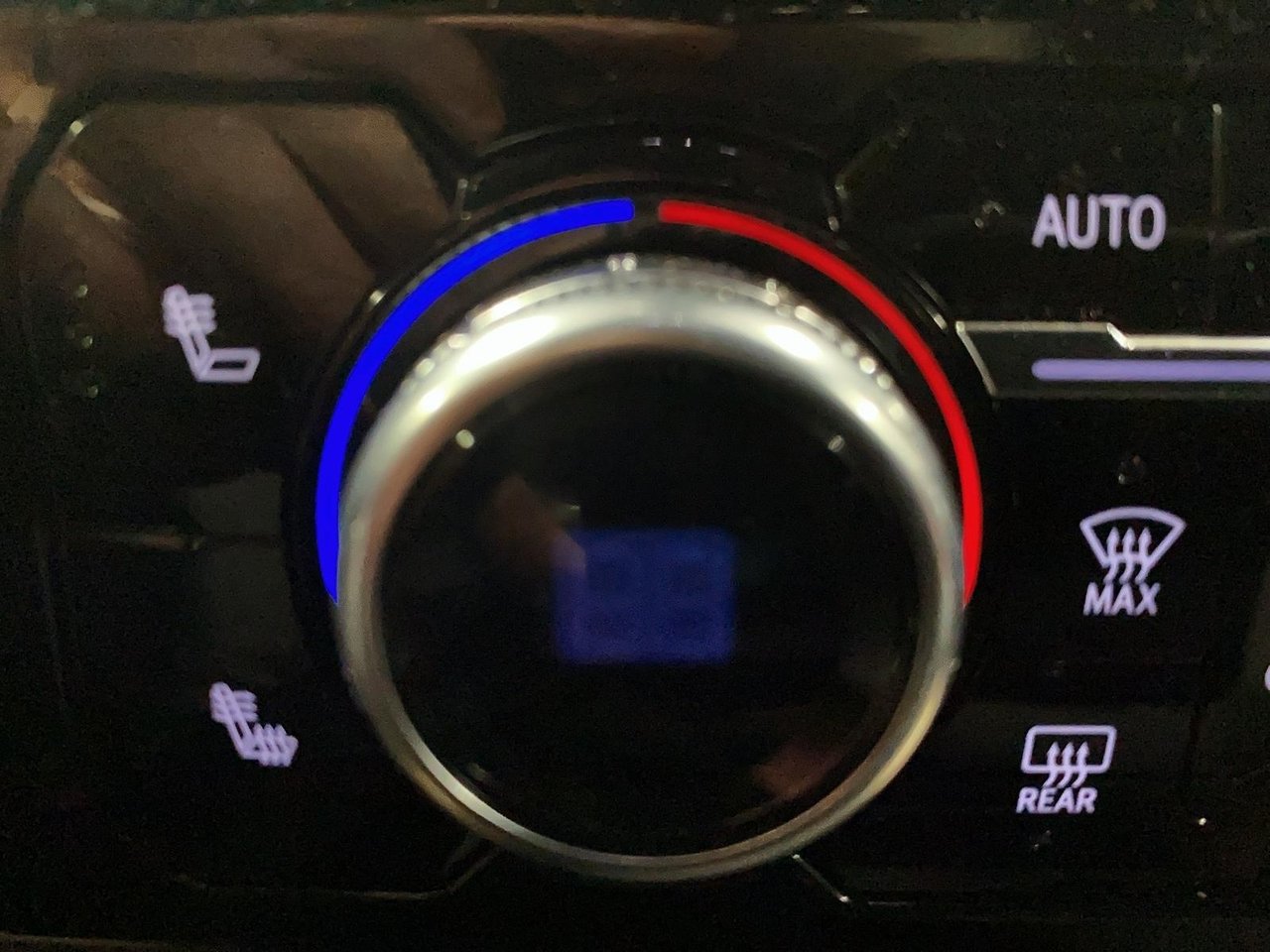 2023 GMC Sierra 1500 - Image 19