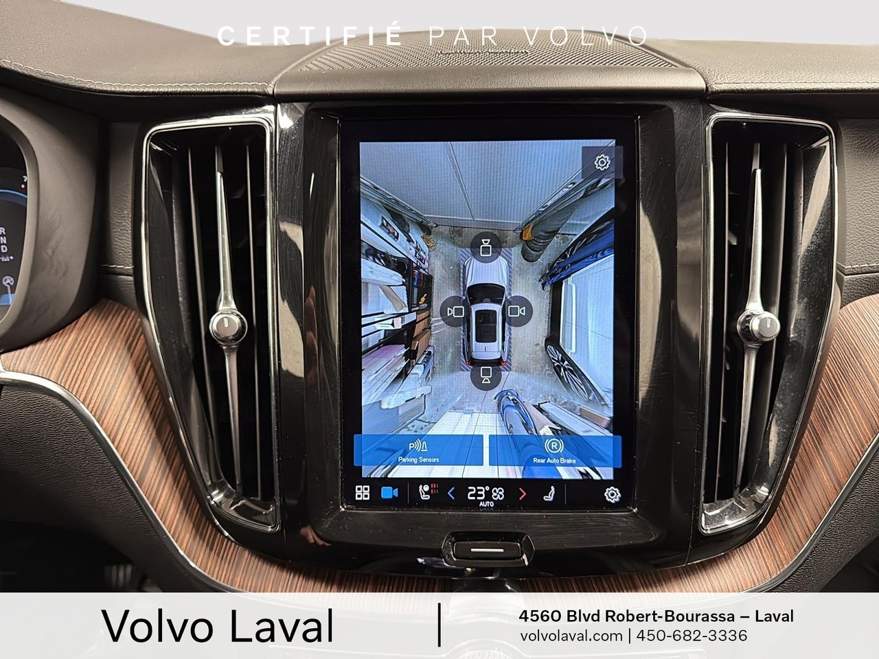 2023 Volvo XC60 - Image 13