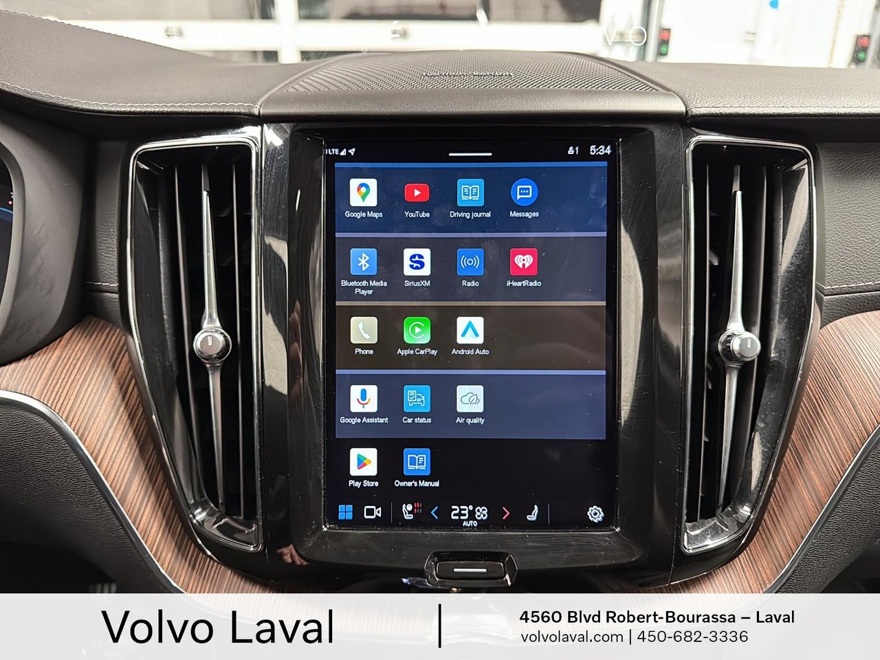 2023 Volvo XC60 - Image 15