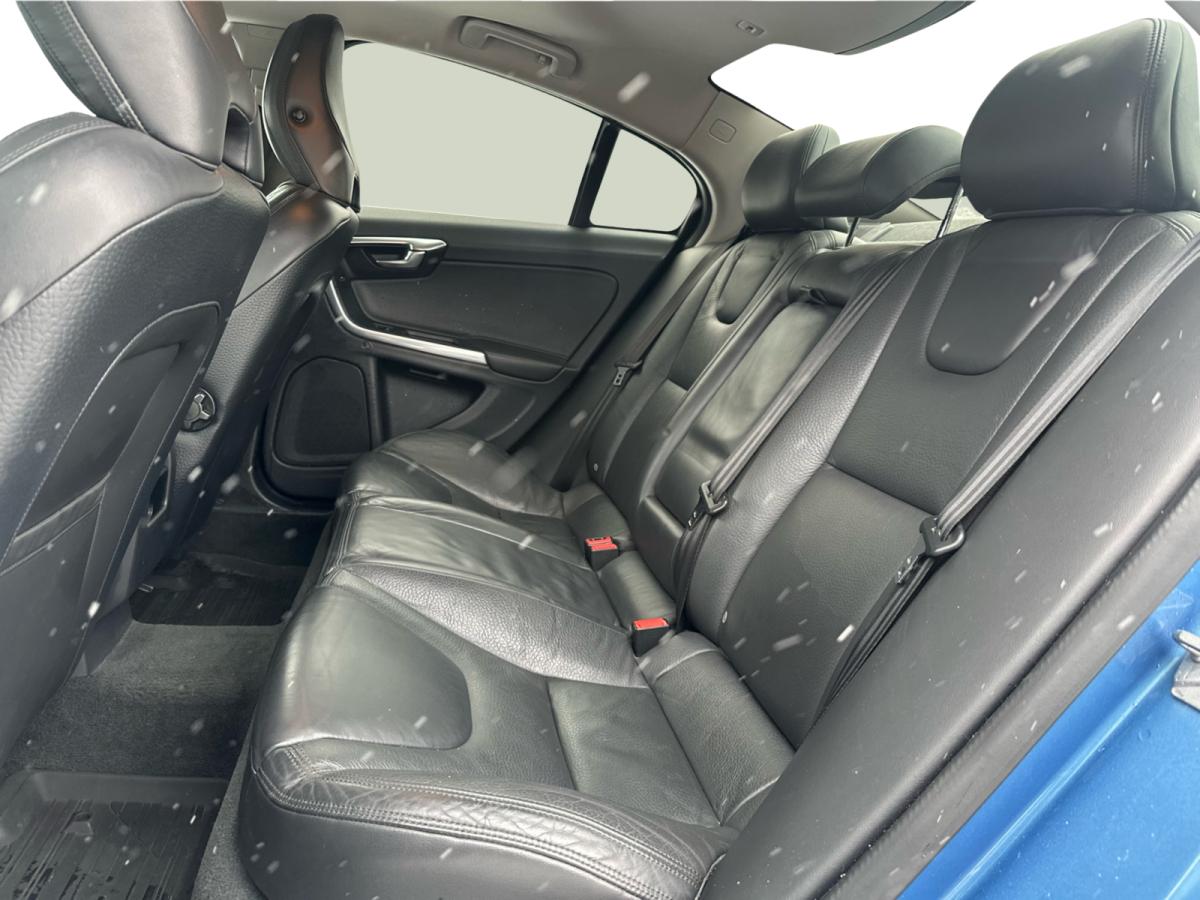 2014 Volvo S60 - Image 12