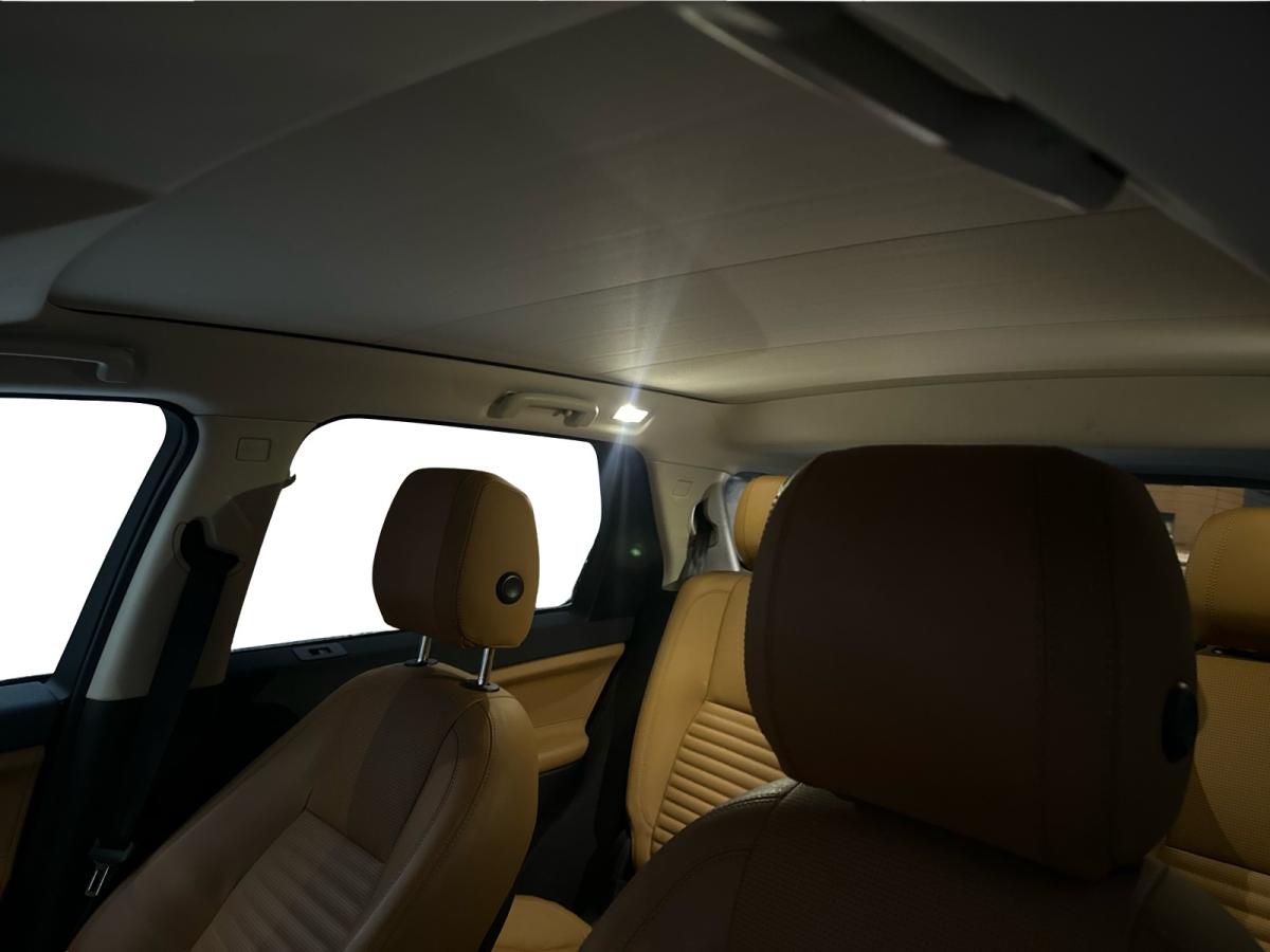 2019 Land Rover Discovery Sport - Image 10