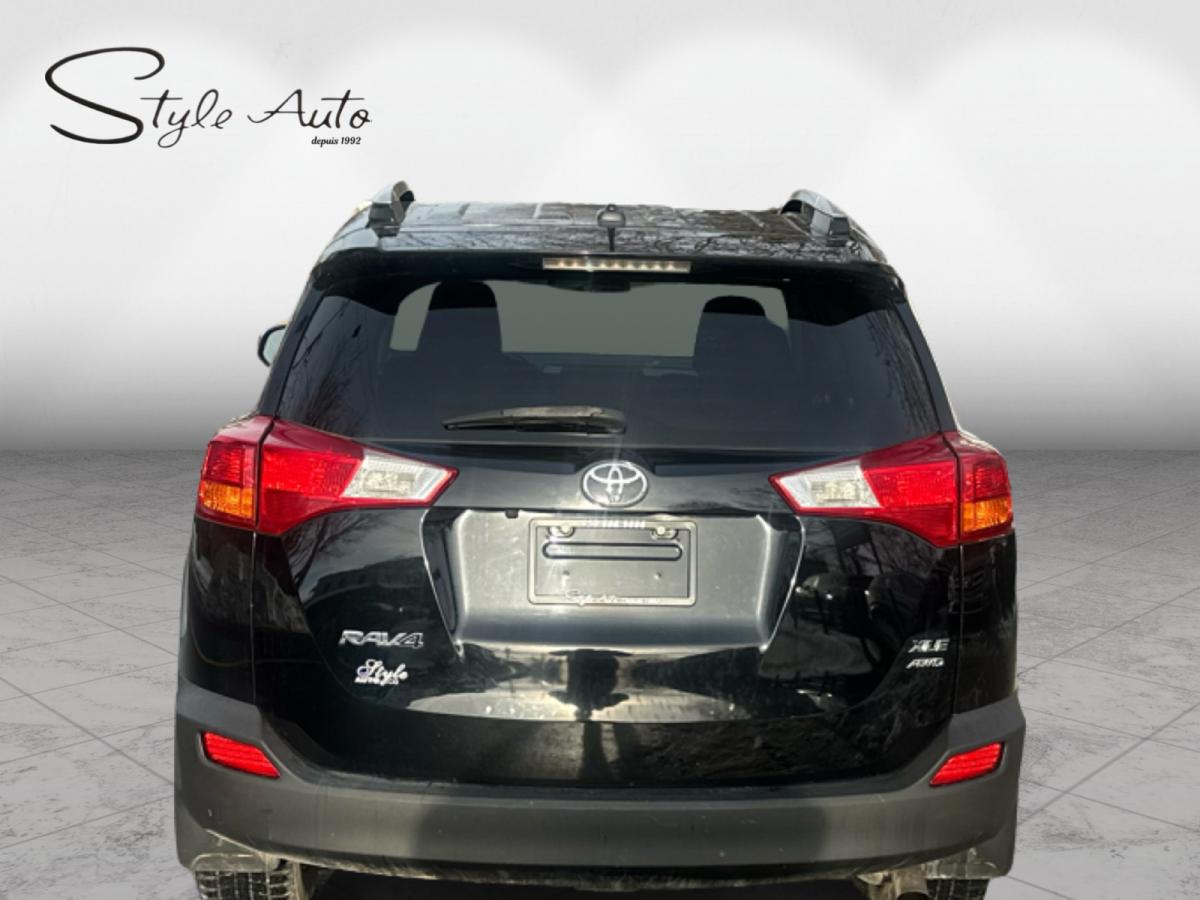 2014 Toyota RAV4 - Image 5