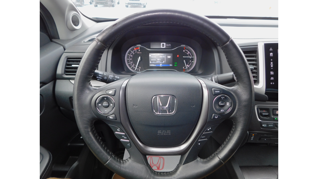 2017 Honda Ridgeline - Image 23