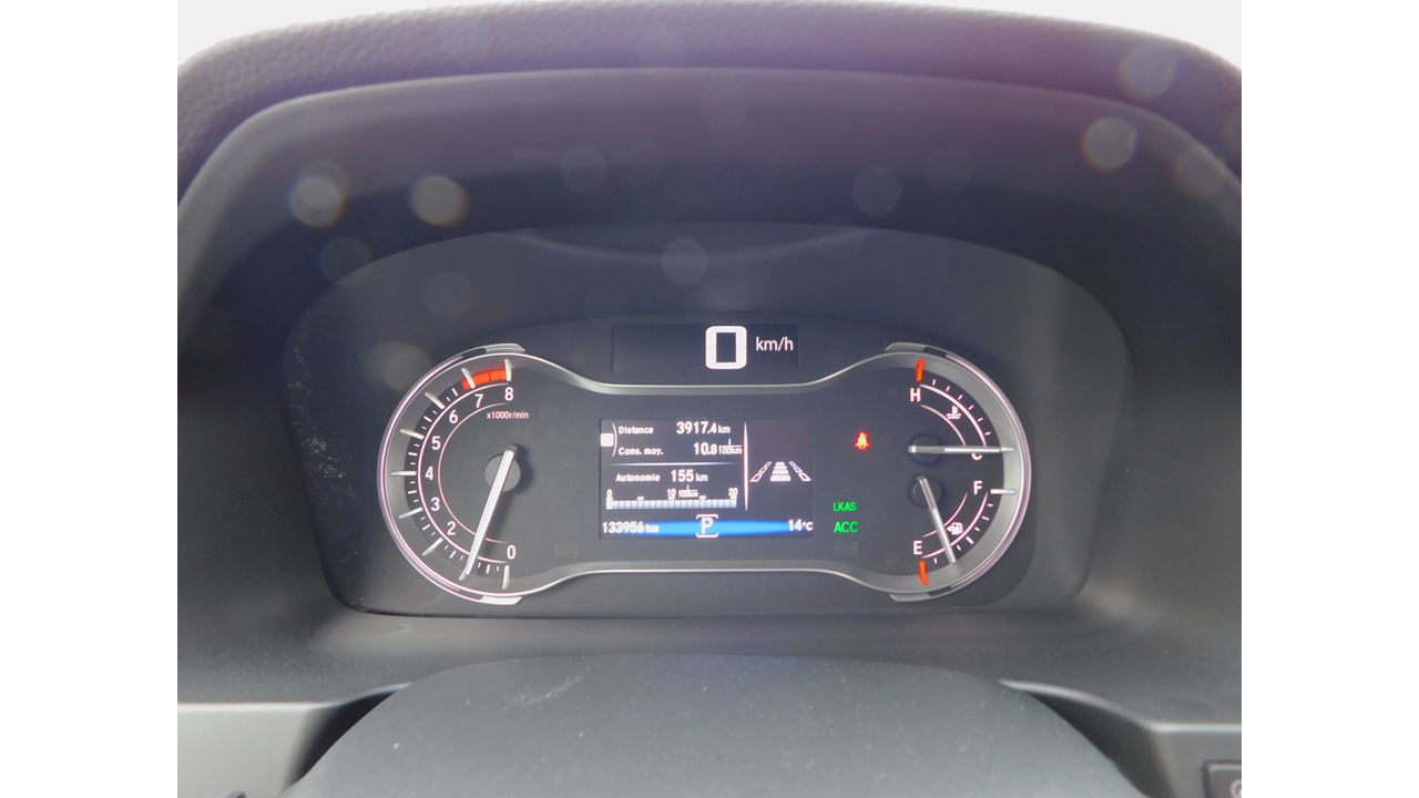 2017 Honda Ridgeline - Image 27