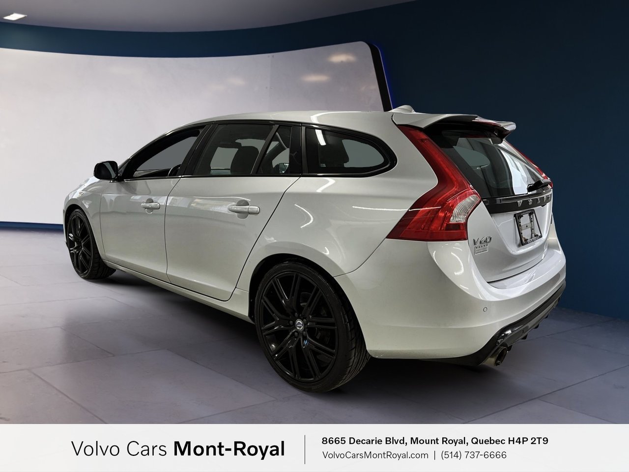 2017 Volvo V60 - Image 4