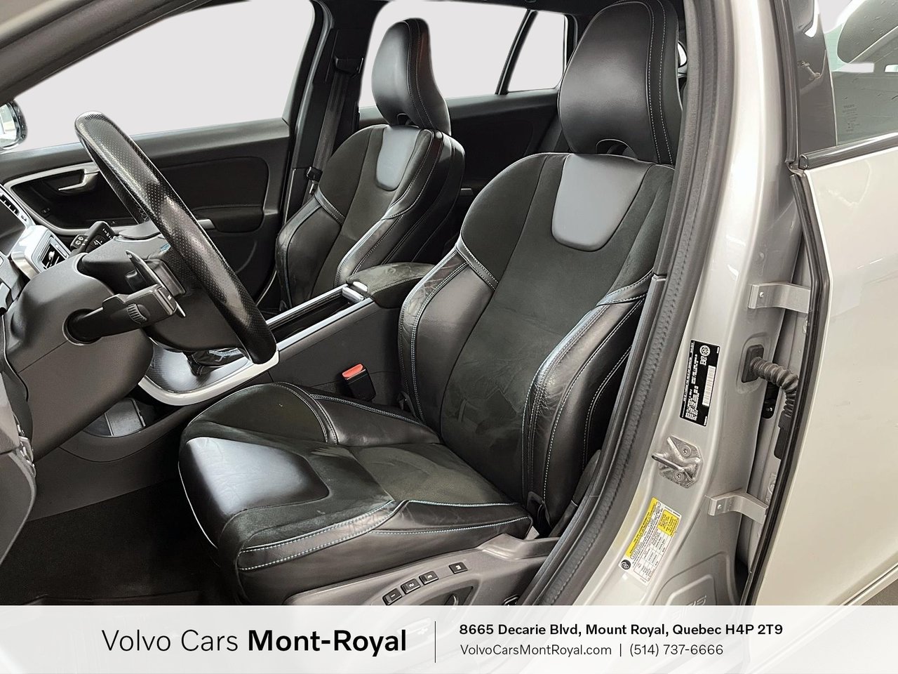 2017 Volvo V60 - Image 7