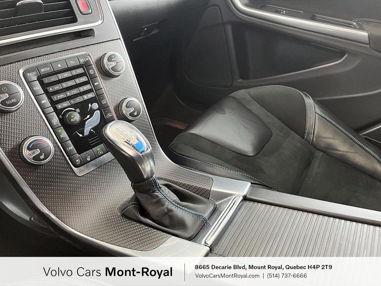 2017 Volvo V60 - Image 13