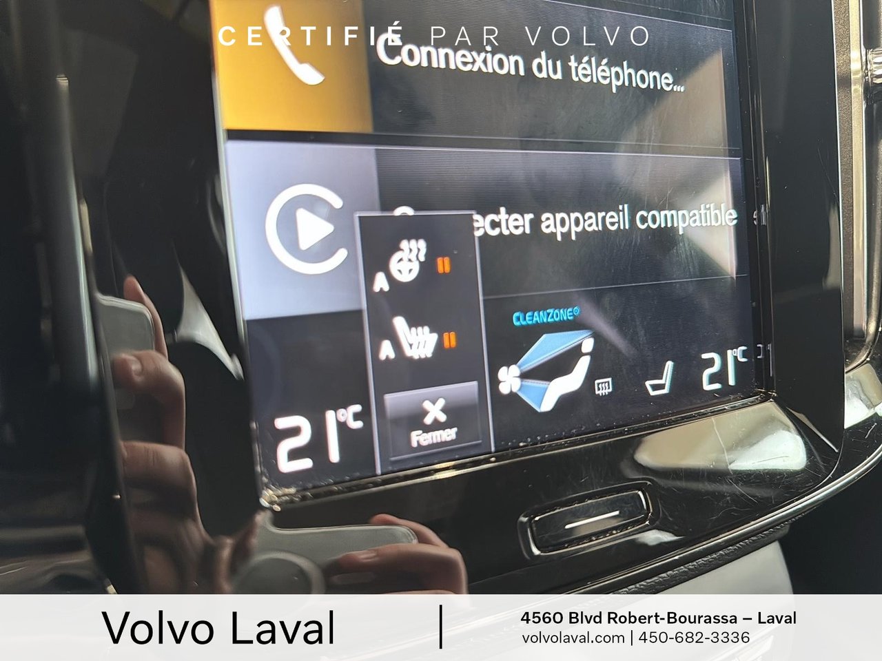 2022 Volvo XC40 - Image 14