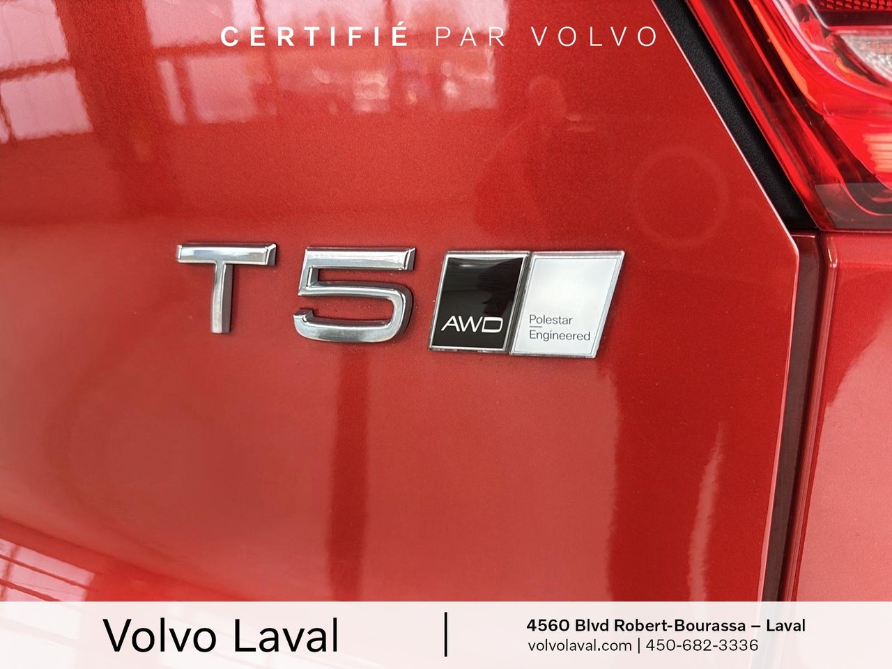 2022 Volvo XC40 - Image 23