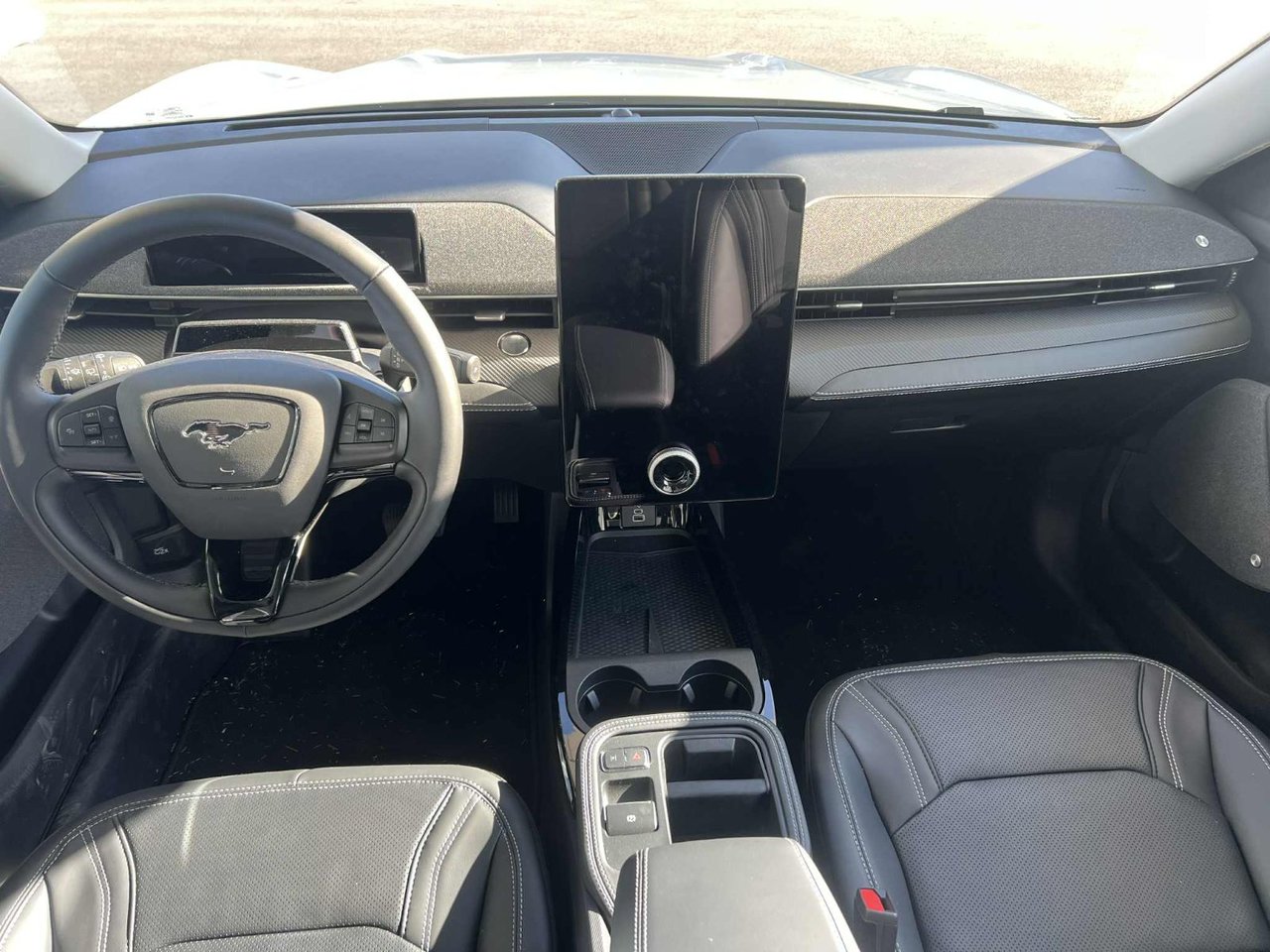 2025 Ford Mustang Mach-E - Image 15