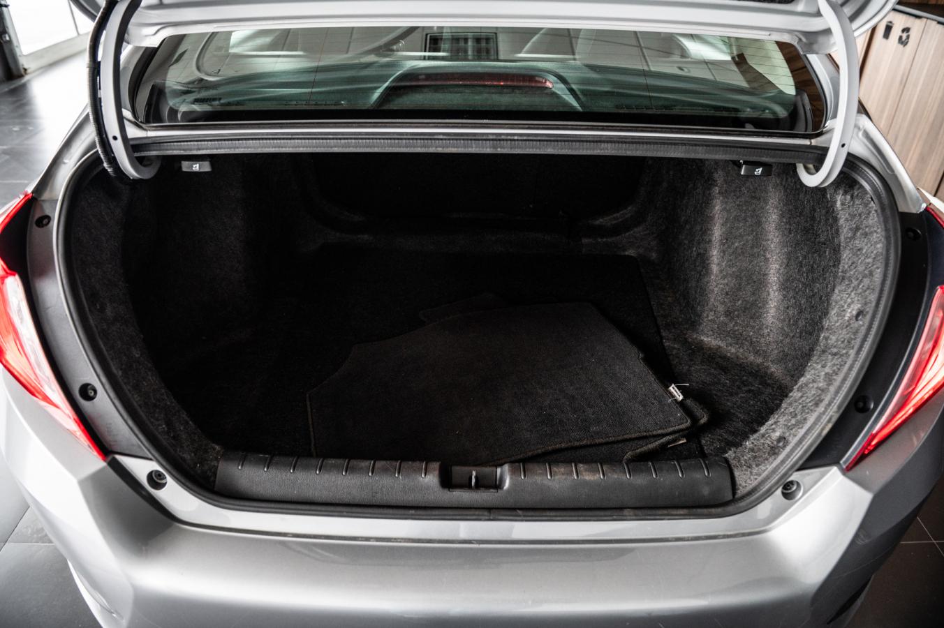 2016 Honda Civic - Image 9