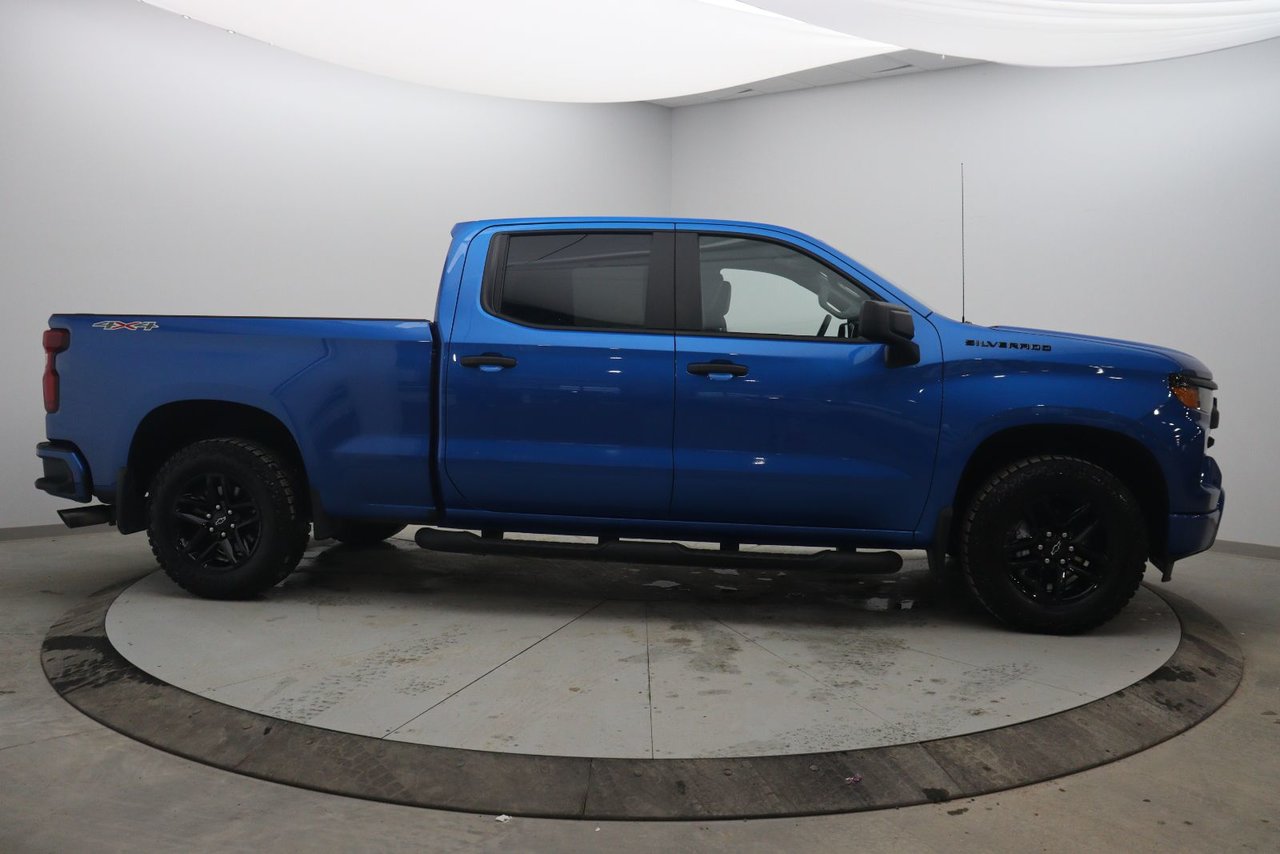 2023 Chevrolet Silverado 1500 - Image 4